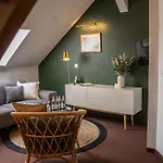 & Restaurant Am Alten Rhin