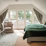 & Restaurant Am Alten Rhin 诺伊鲁平