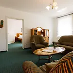 & Restaurant Am Alten Rhin 酒店 诺伊鲁平