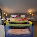 & Restaurant Am Alten Rhin 3* 诺伊鲁平