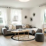 Hotel Hotel & Restaurant Am Alten Rhin 3*