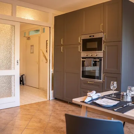 Hotel Hotel & Restaurant Am Alten Rhin 3*