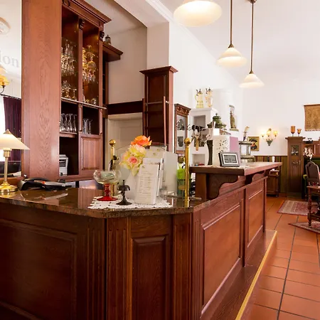 & Restaurant Am Alten Rhin 호텔