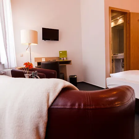 Hotel & Restaurant Am Alten Rhin 3* Neuruppin