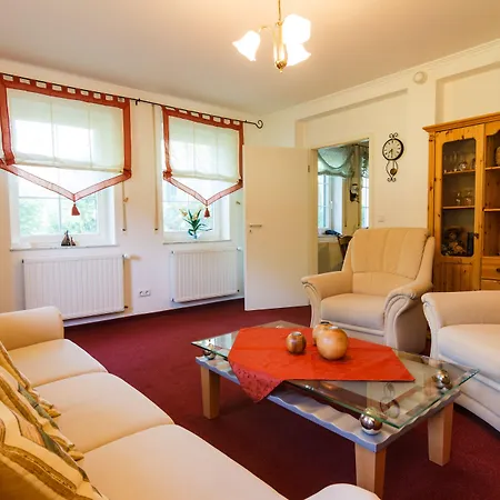 & Restaurant Am Alten Rhin Hotel