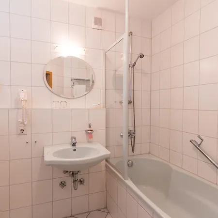 Hotel & Restaurant Am Alten Rhin 3*