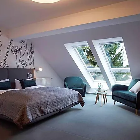 & Restaurant Am Alten Rhin 3* Neuruppin