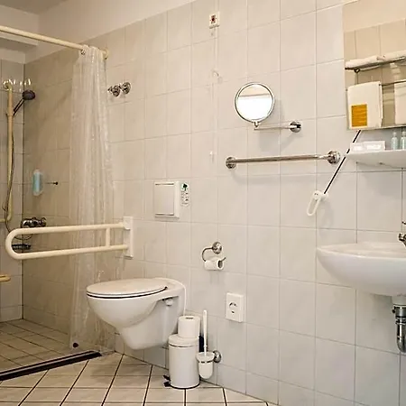 & Restaurant Am Alten Rhin 3* Neuruppin