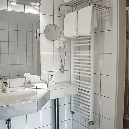 Szálloda & Restaurant Am Alten Rhin 3*