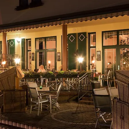 Hotel Hotel & Restaurant Am Alten Rhin 3*