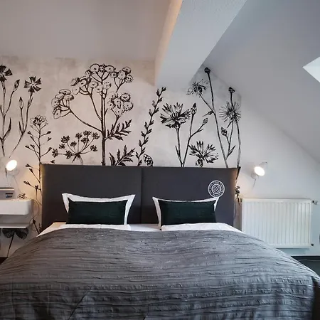 Hotel & Restaurant Am Alten Rhin 3*