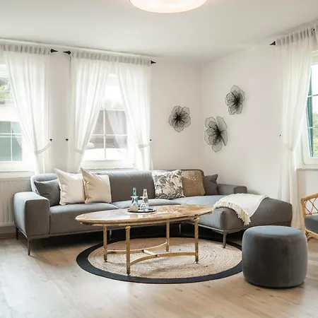 Hotel Hotel & Restaurant Am Alten Rhin 3*