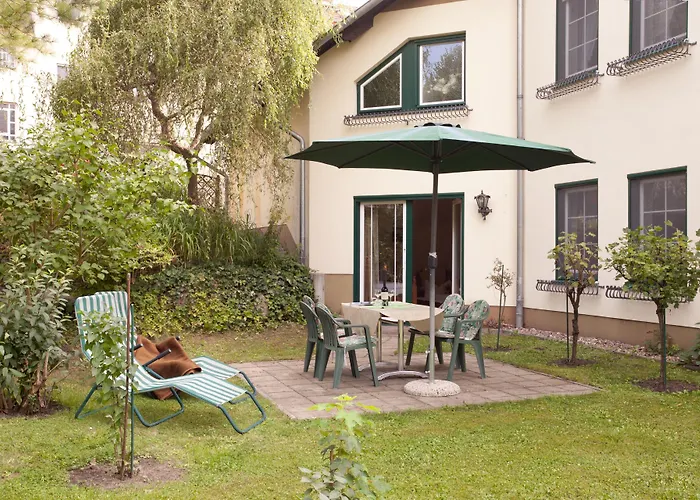 & Restaurant Am Alten Rhin 酒店 诺伊鲁平