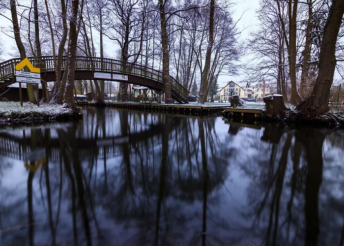 & Restaurant Am Alten Rhin 3* 诺伊鲁平