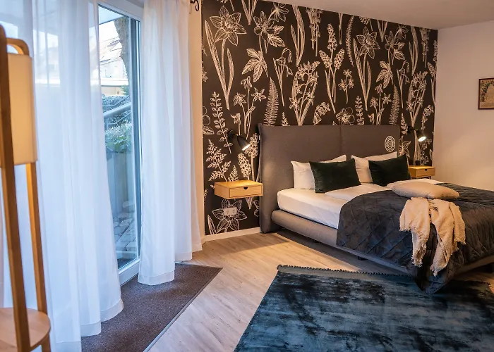 & Restaurant Am Alten Rhin